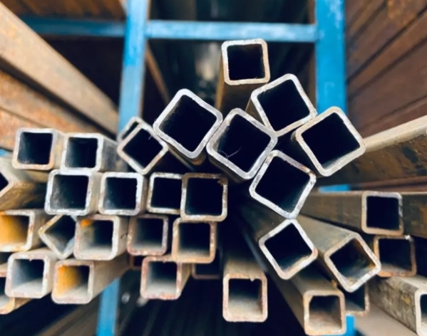 Труба квадратная 30х30 мм