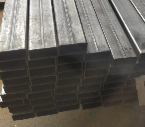 Труба прямоугольная 40х20 мм