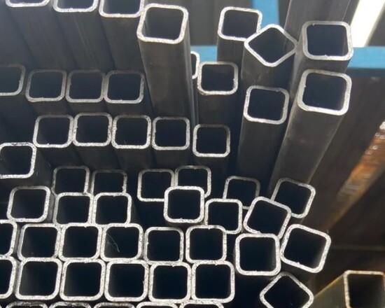 Труба профильная толщиной 2 мм