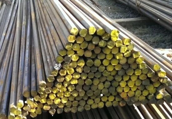 Композитная и рифленая арматура для фундамента