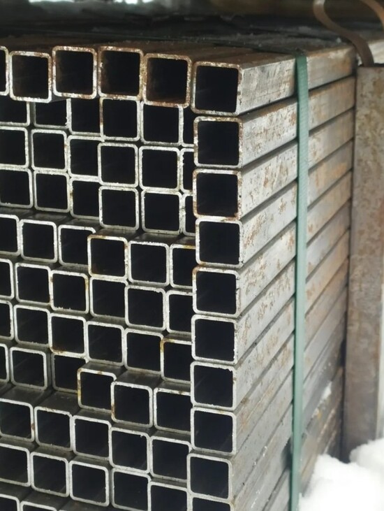 Труба квадратная 40х40 мм для стеллажа